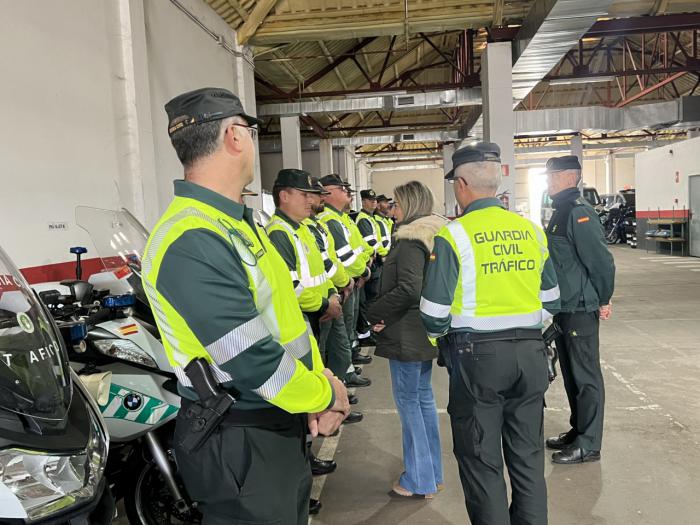 Milagros Tolón visita la Jefatura de Tráfico de la Guardia Civil en Castilla-La Mancha