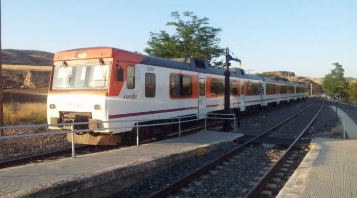 Doménech pide a Renfe y Fomento que expliquen por qué Cuenca lleva ya 12 días sin tren y que se restablezca de inmediato