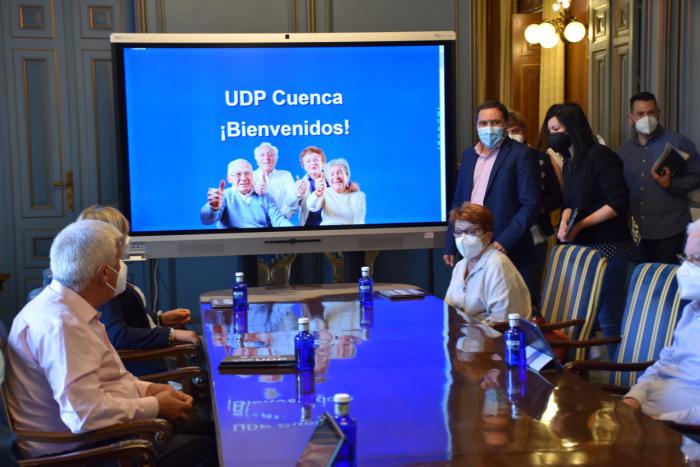 Diputación y UDP presentan un proyecto para acabar con la brecha digital entre las personas mayores