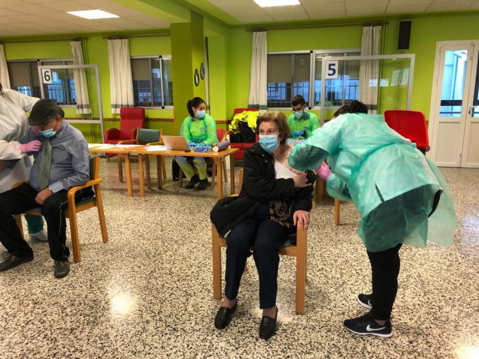 Los residentes y trabajadores de la Residencia Provincial ya están inmunizados frente al coronavirus tras la segunda dosis