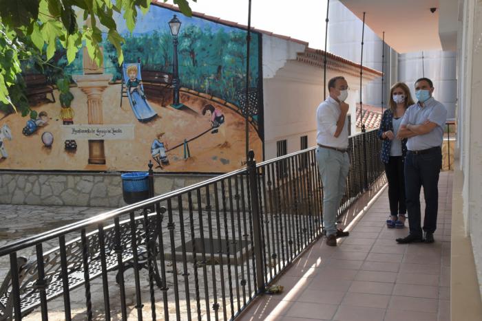 La Diputación y la Junta están invirtiendo más de 200.000 euros en el municipio de Graja de Iniesta