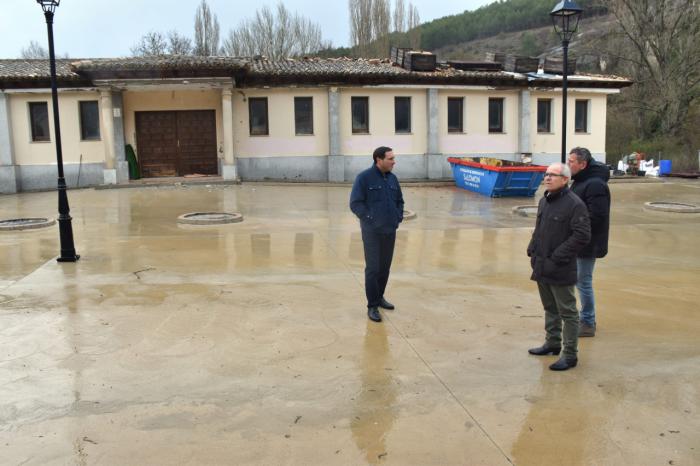 La Diputación invierte 40.000 euros en el arreglo de la cubierta del Centro Social de Palomera para solucionar filtraciones de agua