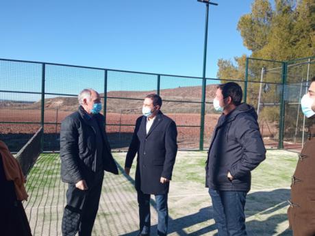 La Diputación ayuda al Ayuntamiento de Villar de Domingo García con 18.000 euros para construir una pista de pádel