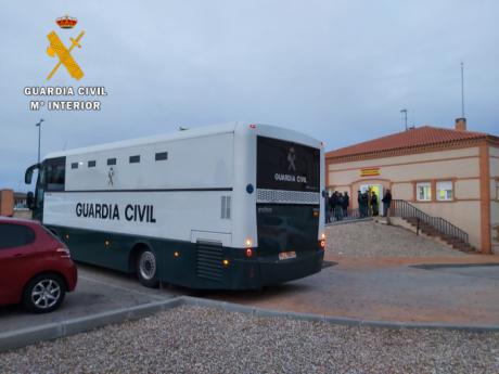 La Guardia Civil detiene a 15 personas cuando estaban robando en una nave de Cabañas de la Sagra