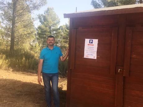 Víllora inaugura un aparcamiento público para facilitar las visitas a Las Chorreras e incentivar el consumo en negocios locales