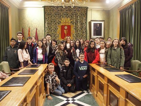 Marta Segarra recibe a alumnos de Toledo que participan en la V edición del programa ‘Aula de Patrimonio’