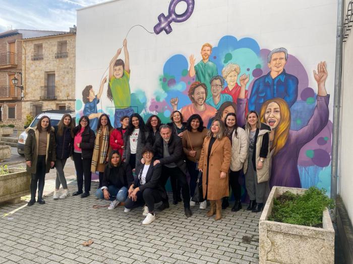 La delegada provincial de Igualdad destaca la importancia del empleo y la conciliación para favorecer la autonomía de la mujer