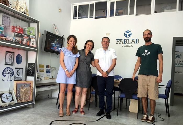 Junta y Fablab Cuenca pondrán en marcha un programa de alfabetización digital para niñas y mujeres de Castilla-La Mancha