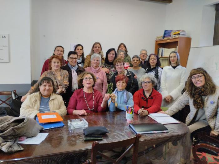 Visita sorpresa de Pedro Sanchez en un curso de formación de mujeres rurales