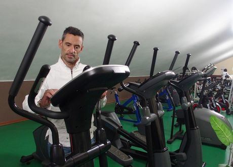 El material deportivo nuevo destinado a la sala de musculación de El Sargal ya está instalado