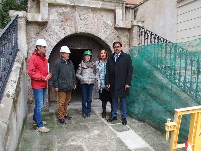 Mariscal visita las obras de acondicionamiento del refugio antiaéreo de la calle Calderón de la Barca