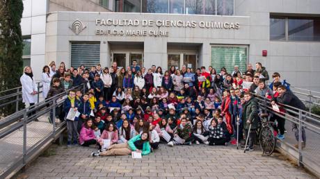 Más de 200 estudiantes de Primaria conocen los laboratorios del IRICA y participan en diferentes experimentos