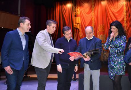 El ministro de Asuntos Exteriores se implicará personalmente para que Albacete se convierta en ‘Ciudad Creativa’ de la UNESCO y el Teatro Circo sea declarado Patrimonio de la Humanidad