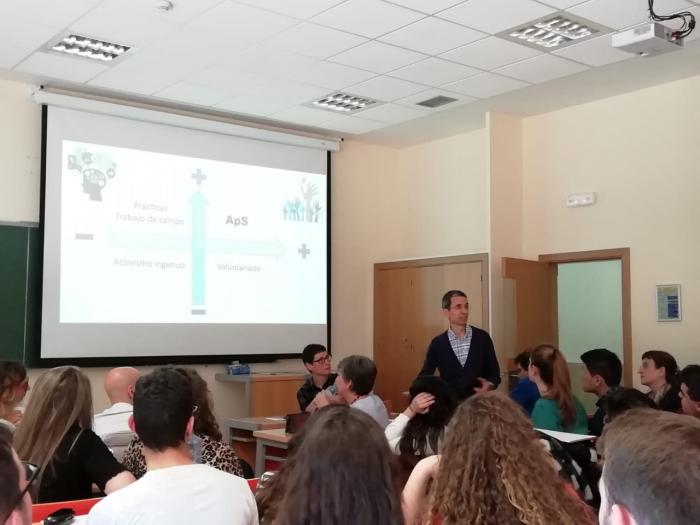 La Facultad de Educación acogió el primer congreso de de estudiantes de Aprendizaje-Servicio