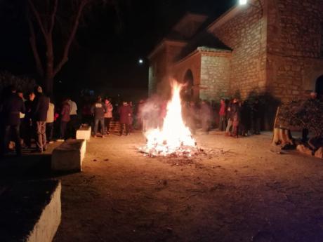 Mota del Cuervo celebró San Antón con hogueras y bendición de animales