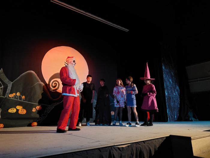 El Colegio de Santa Ana recupera el teatro con una espectacular obra para Halloween