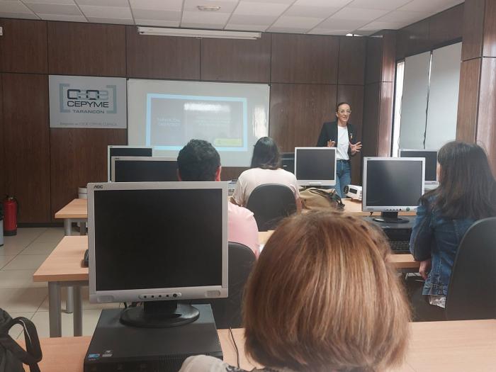 La Confederación de Empresarios congrega a una decena de personas en Tarancón en su jornada sobre protocolo de acoso laboral