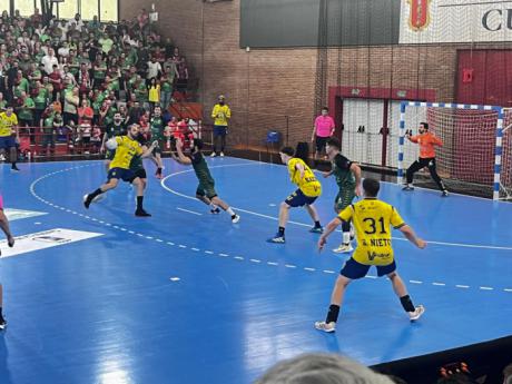 El Cuenca seguirá en la élite tras vencer al vigente subcampeón de Liga (29-26)
