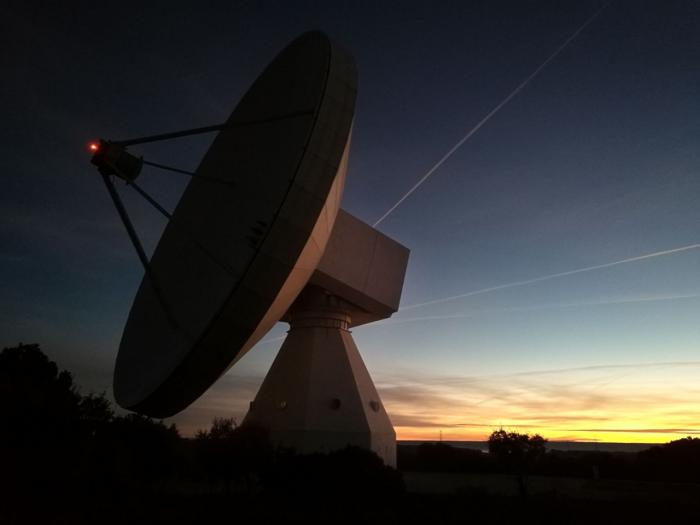 El radiotelescopio de Yebes (Guadalajara) detecta nuevas moléculas que intervienen en la formación de galaxias