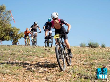 Xavi Calaf y Natalia Moreno se imponen en el XIII Trofeo MTB Villa de los Obispos de Villaescusa de Haro