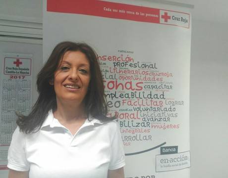 Cruz Roja y Bankia apoyan el empleo de los mayores de 45 años en Cuenca