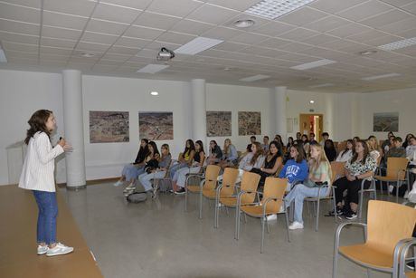 Preuniversitarios internacionales del programa Erasmus visitan la UCLM