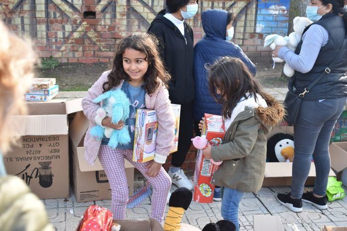 Entrega de juguetes en el barrio de Casablanca