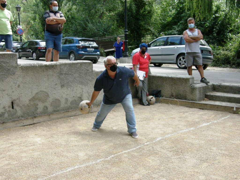 El ambiente de Bolos volvía con fuerza al Recreo Peral