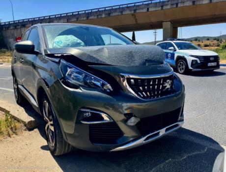 La Policía Local pide precaución tras un accidente junto al acceso a Decathlon