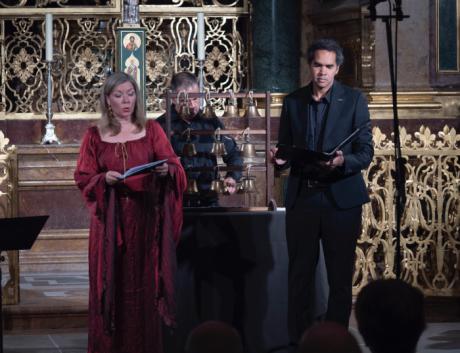 La música mística de Hildegarda von Bingen emociona en la Catedral de Cuenca dentro del festival Mirabilia