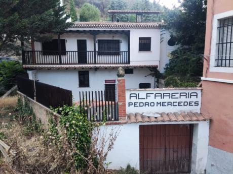 Cuenca en Marcha celebra la reapertura del Alfar de Pedro Mercedes y reclama su continuidad