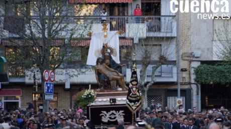 La capital hubiera acogido esta tarde el traslado de la Virgen de las Angustias