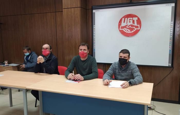 UGT advierte de que no permitirá un empeoramiento de las condiciones de los 15.000 trabajadores y trabajadoras del sector cárnico de la región