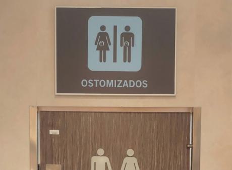 Cuenca en Marcha pide al Ayuntamiento aseos adaptados para personas ostomizadas en edificios públicos