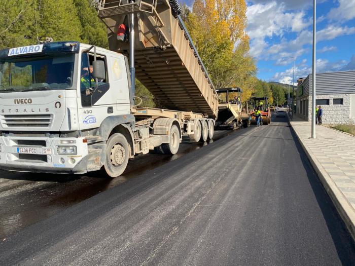 Concluyen los trabajos de asfaltado de la calle Santo Tomás