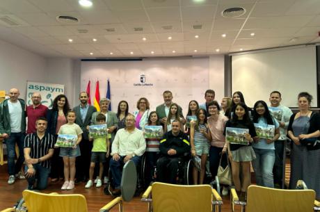 Aspaym Cuenca entrega sus premios de dibujo para concienciar sobre las lesiones medulares