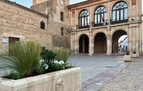 El PSOE de Villanueva de la Jara denuncia que la “desidia” de la exalcaldesa ha hecho perder cerca de 200.000 al pueblo