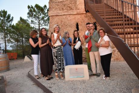 La inauguración de la Torre de La Mochuela sirve para anunciar nuevos servicios sociales en Graja de Iniesta