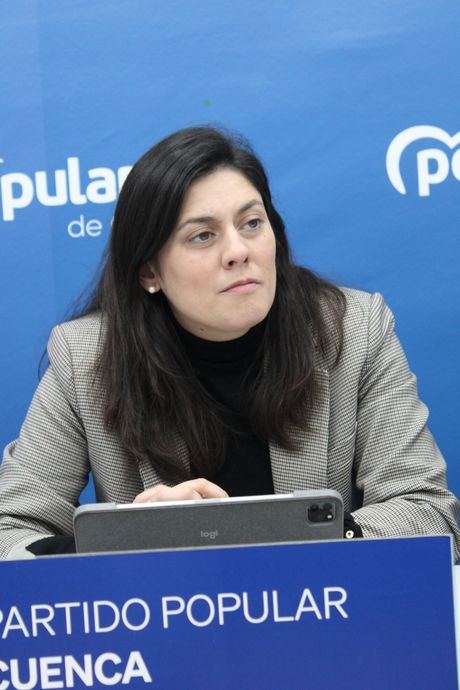 Jiménez impulsa una renovación integral del mobiliario urbano para transformar Cuenca