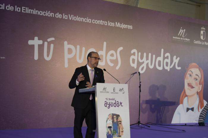 El presidente de las Cortes de Castilla-La Mancha asegura que “no hay excusas” para haber roto el consenso parlamentario contra la violencia machista