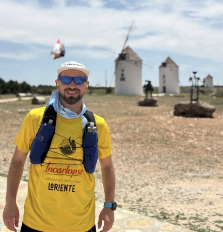 Daniel Caballero correrá 300 kilómetros entre el Camiño dos Faros y Santiago de Compostela