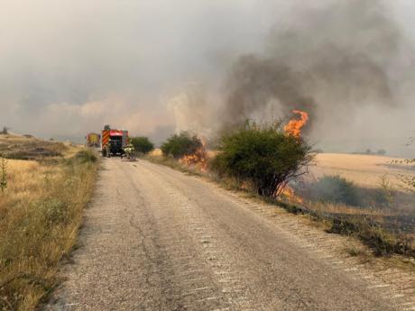 El operativo conquense prolonga su estancia en Guadalajara por la evolución del incendio