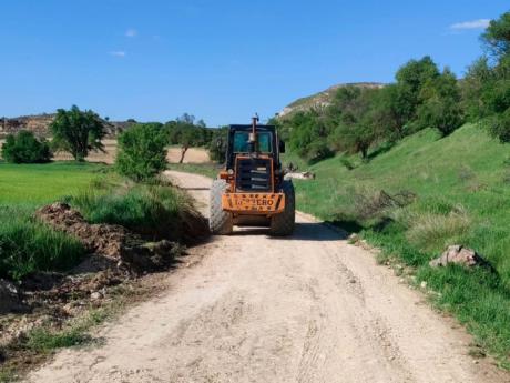 Arreglados unos 100 kms de caminos rurales en Huete y pedanías