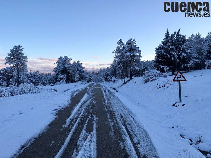 El dispositivo invernal de Diputación ha actuado por la nieve en 24 tramos de 19 carreteras de la Red Viaria Provincial