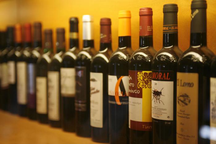 ¿Cómo mantener el alcohol alejado de los niños en el hogar?