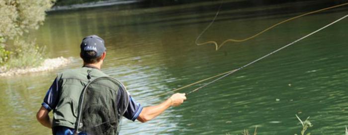 Rechazo de los pescadores de Cuenca por la eliminación de los días de pesca en los cotos