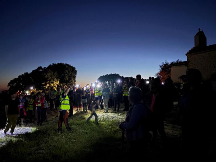 Éxito rotundo en la primera ruta nocturna del II Circuito de Senderismo de la Diputación de Cuenca en Valdeolivas