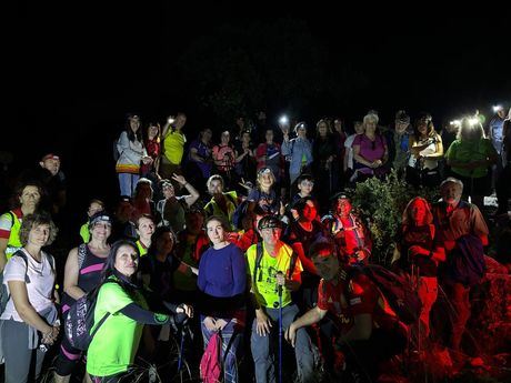 Éxito rotundo en la primera ruta nocturna del II Circuito de Senderismo de la Diputación de Cuenca en Valdeolivas