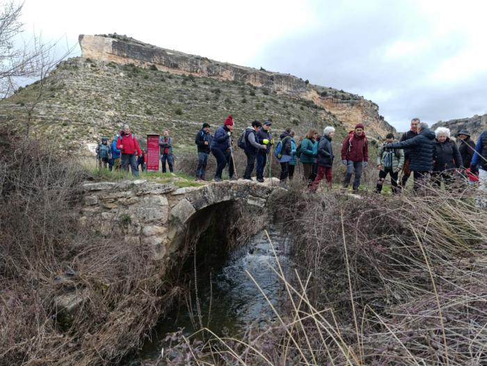 El Circuito de Senderismo de Cuenca arranca con fuerza y plazas agotadas en Valeria