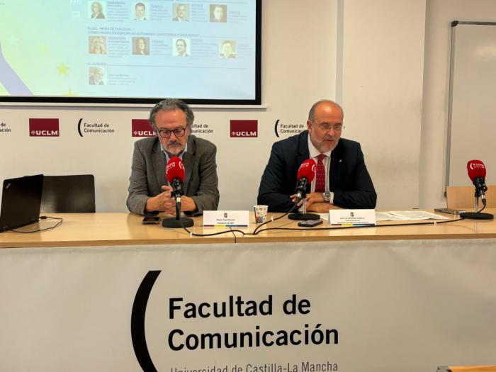 Expertos debaten en la Facultad de Comunicación en Cuenca sobre la falta de redes eléctricas y el perjuicio para el desarrollo del mundo rural